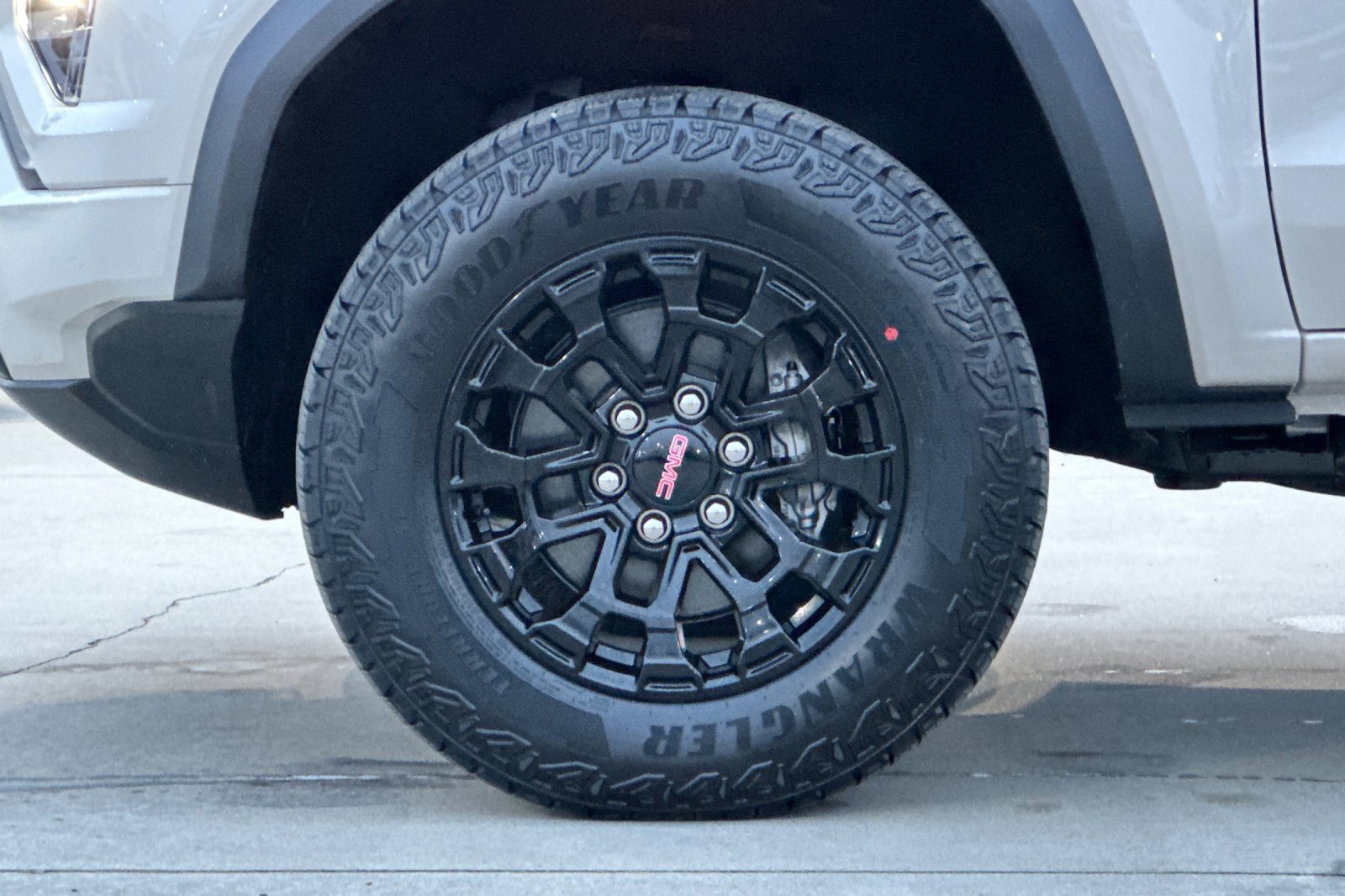 New 2026 GMC Canyon Elevation w/ Convenience Package image 25