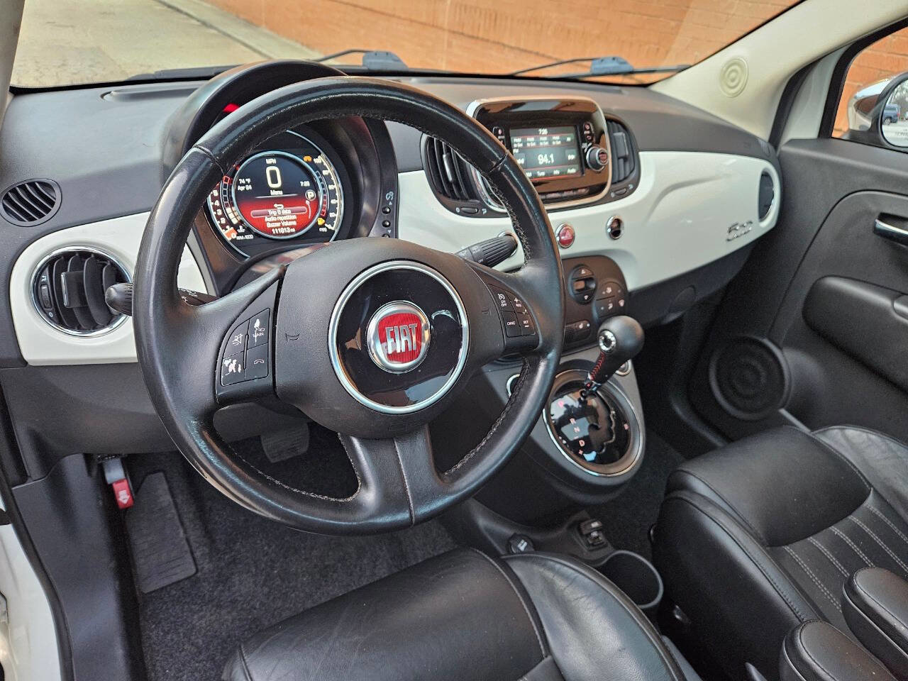Used 2018 FIAT 500 Lounge image 12