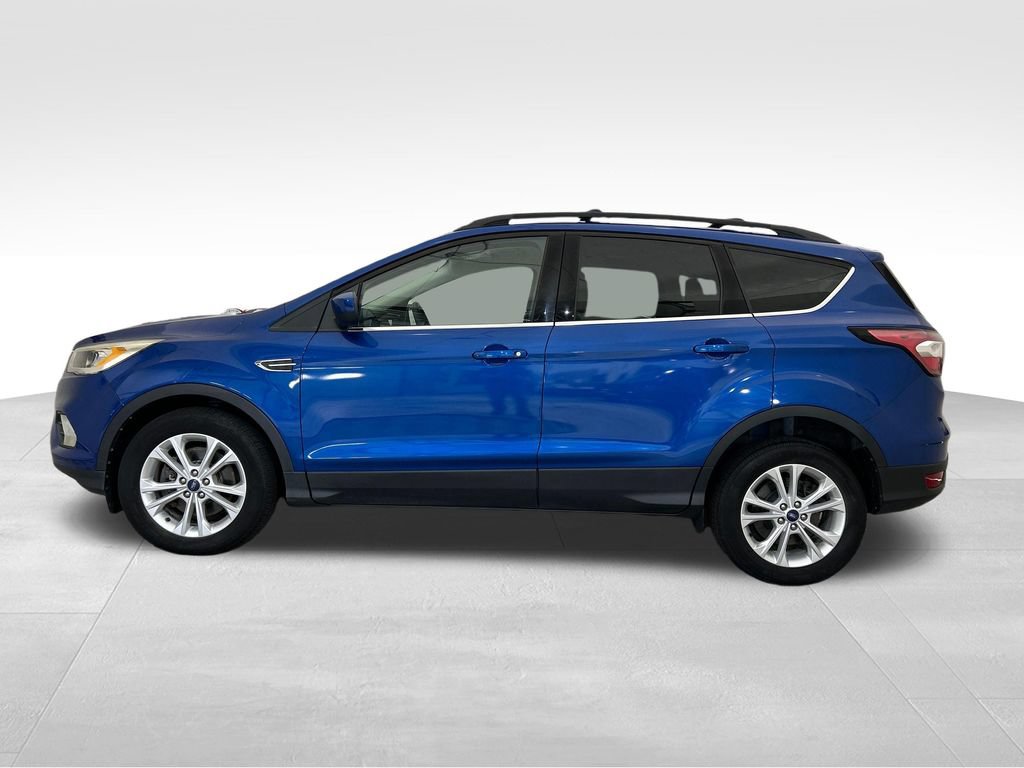 Used 2017 Ford Escape SE w/ Equipment Group 201A AWD/4WD video 2