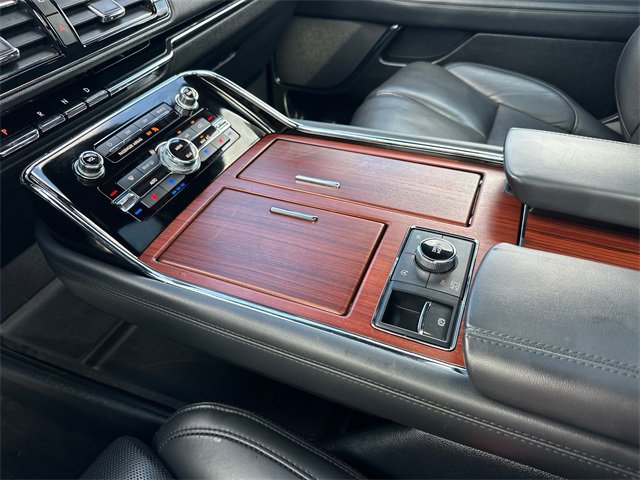 Used 2022 Lincoln Navigator L Reserve image 35