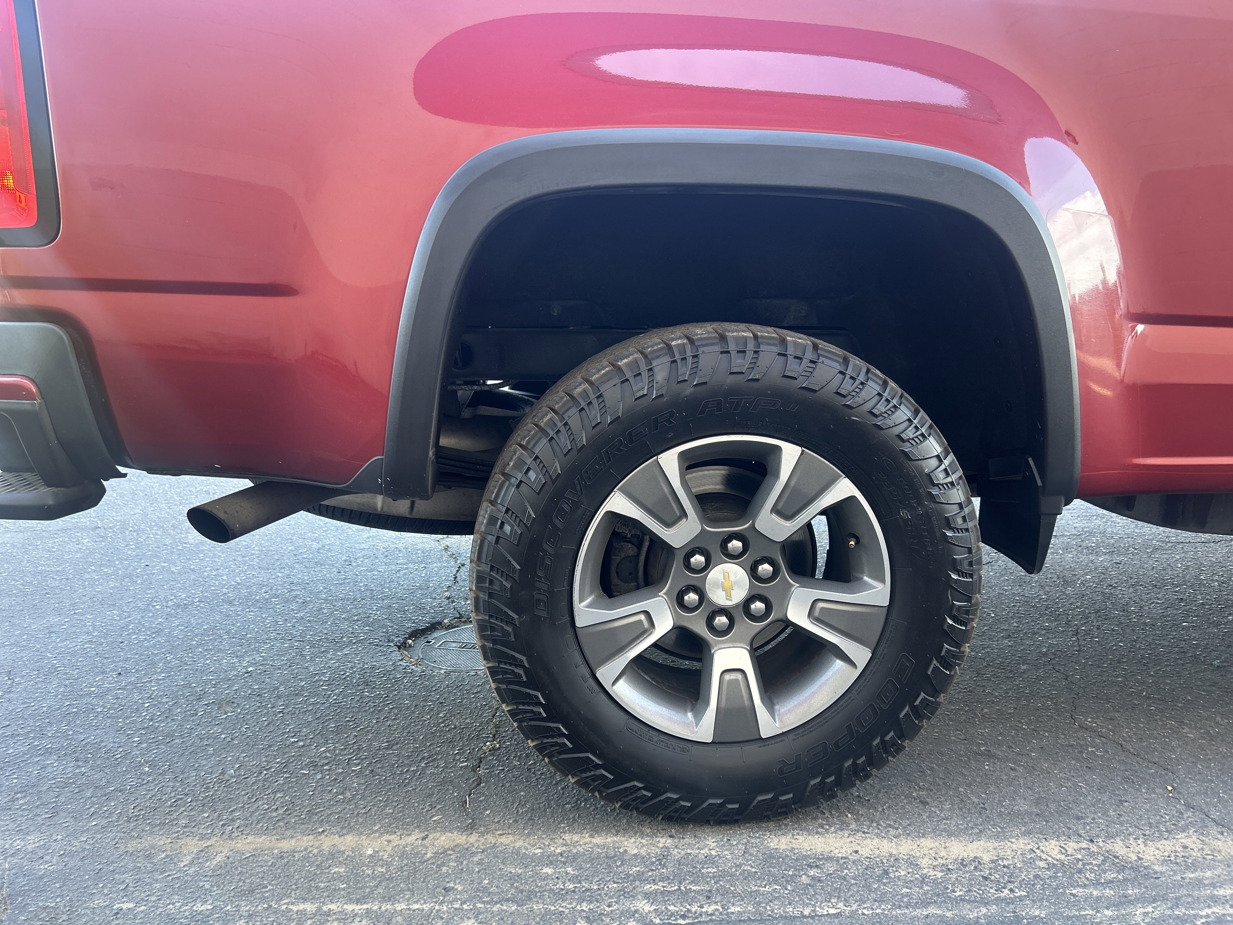 Used 2015 Chevrolet Colorado Z71 image 10