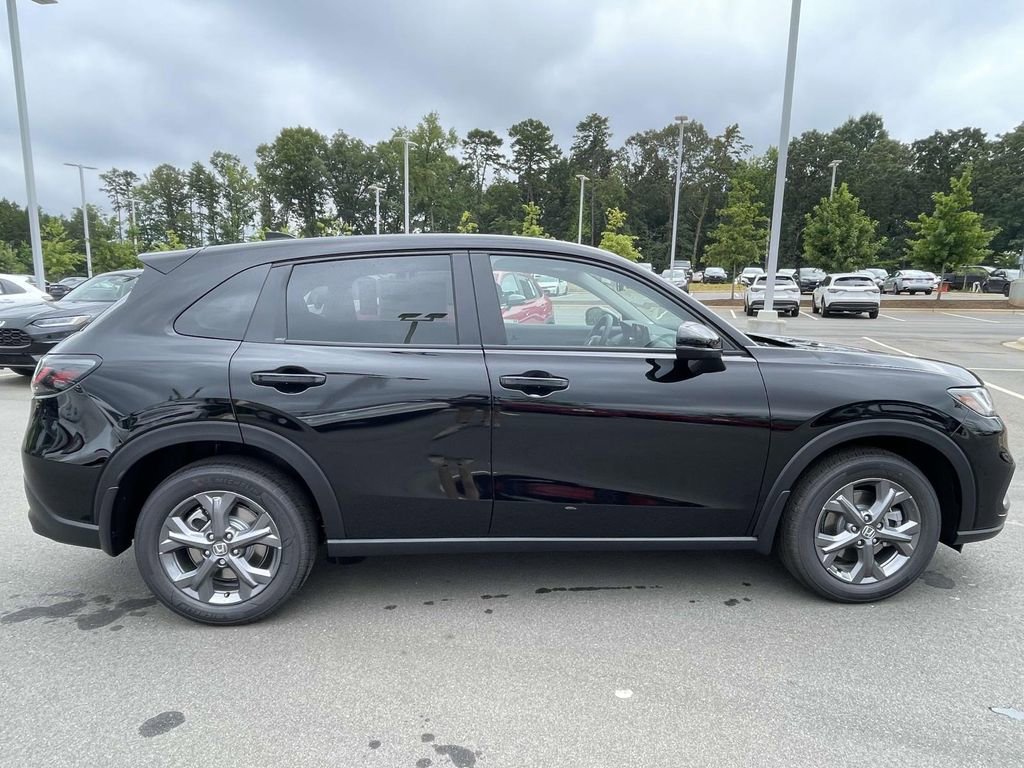 Used 2026 Honda HR-V LX image 10