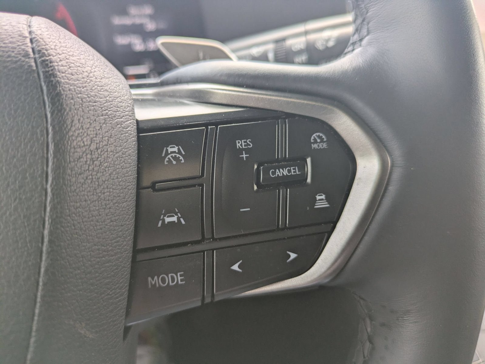 Used 2025 Lexus GX 550 AWD/4WD image 13
