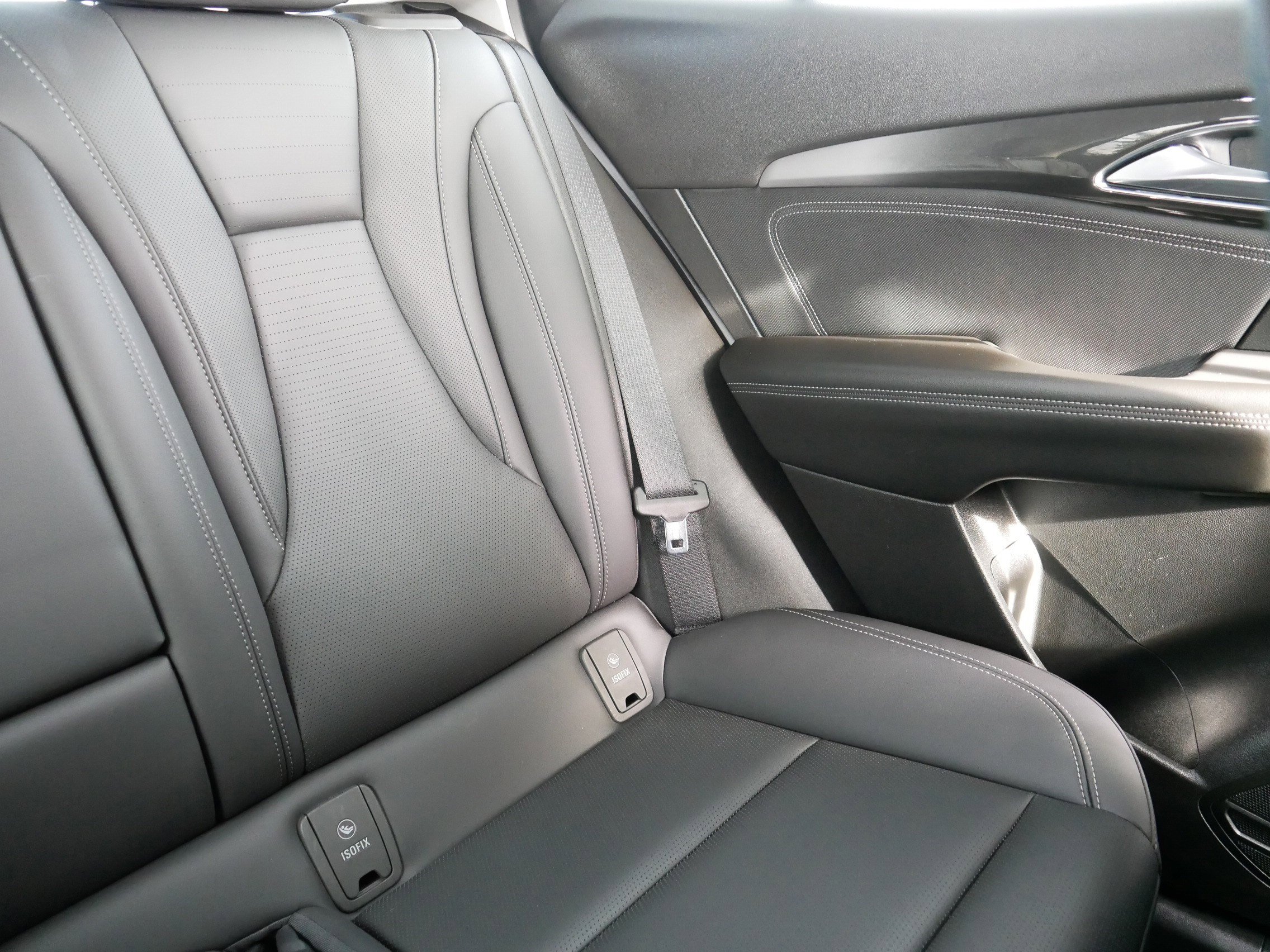 Certified 2025 Buick Envision Preferred image 14