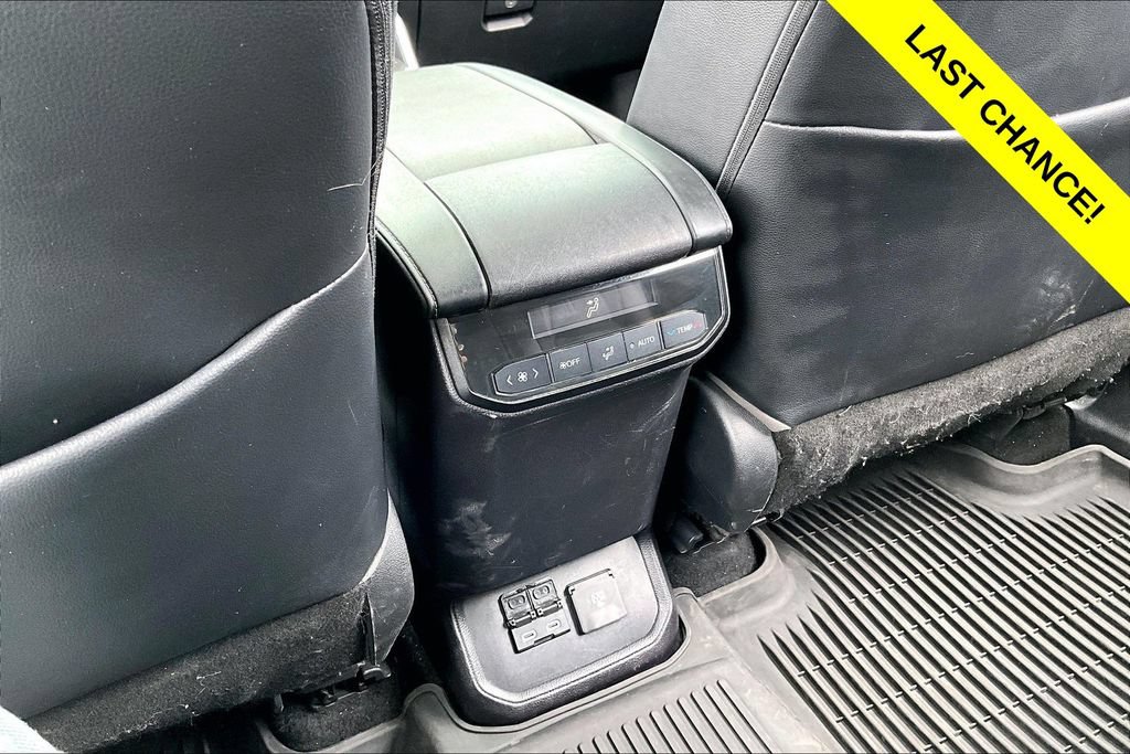 Used 2022 Toyota Highlander Limited AWD/4WD image 34