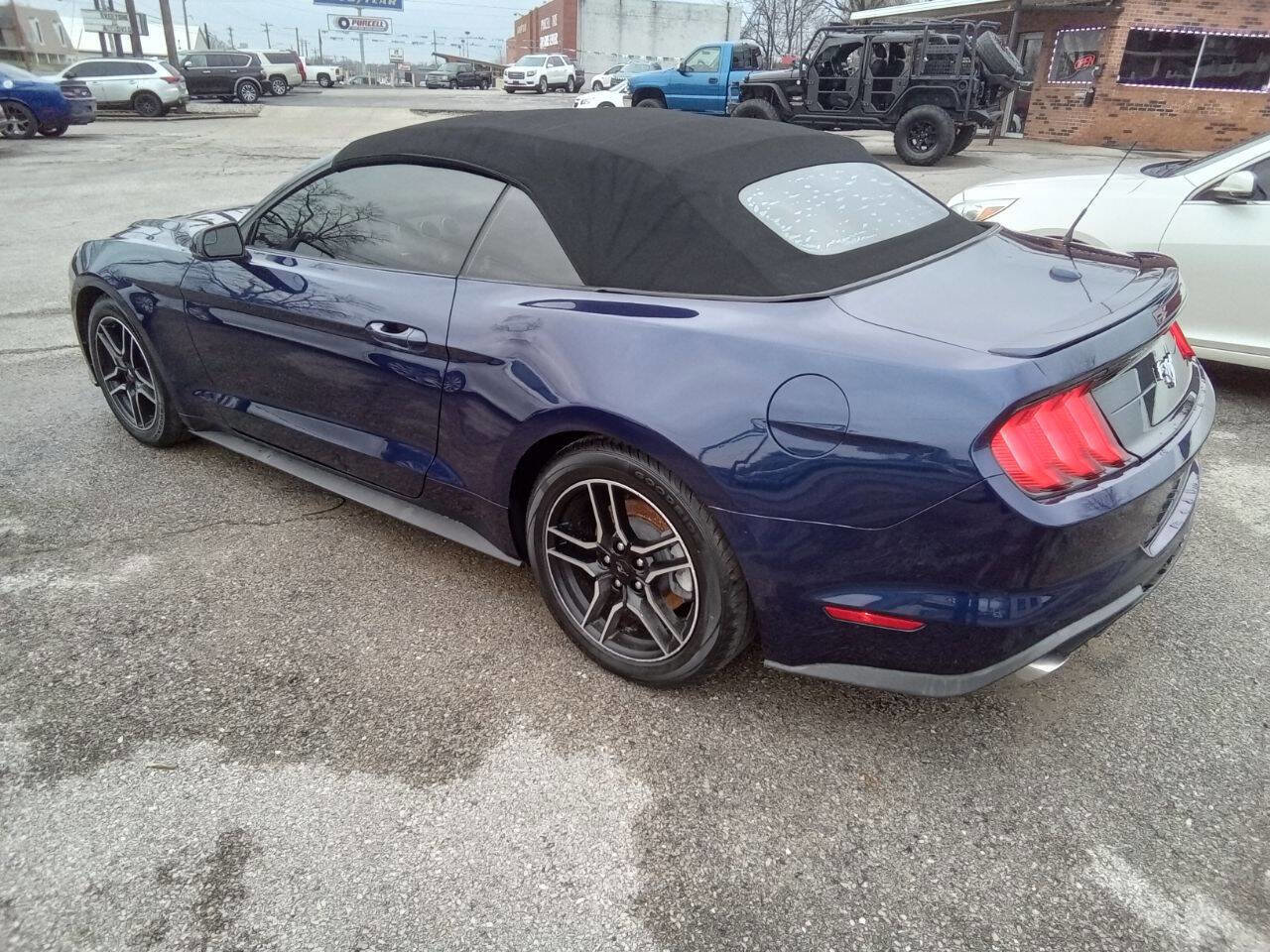Used 2020 Ford Mustang Premium image 6