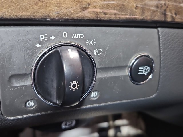 Used 2005 Mercedes-Benz E 500 Sedan image 17