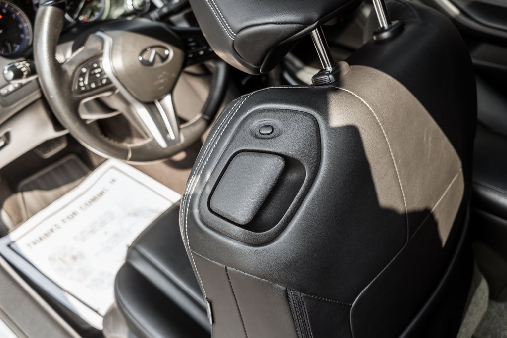 Used 2018 INFINITI Q60 3.0t Luxe image 26