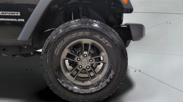 Used 2017 Jeep Wrangler Sport w/ Quick Order Package 24S AWD/4WD image 21