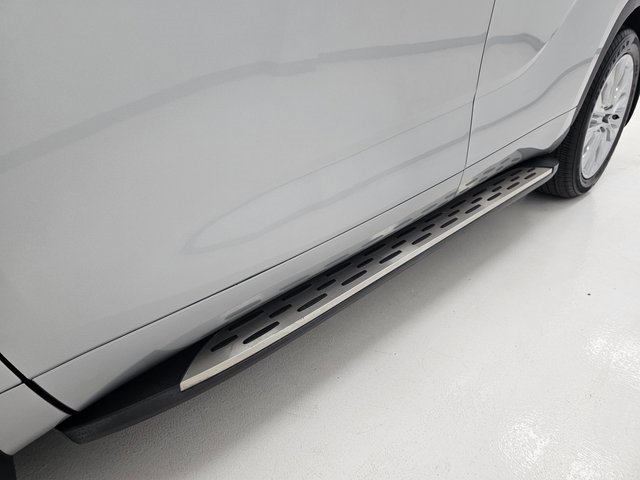 Used 2024 Toyota Highlander Limited image 8