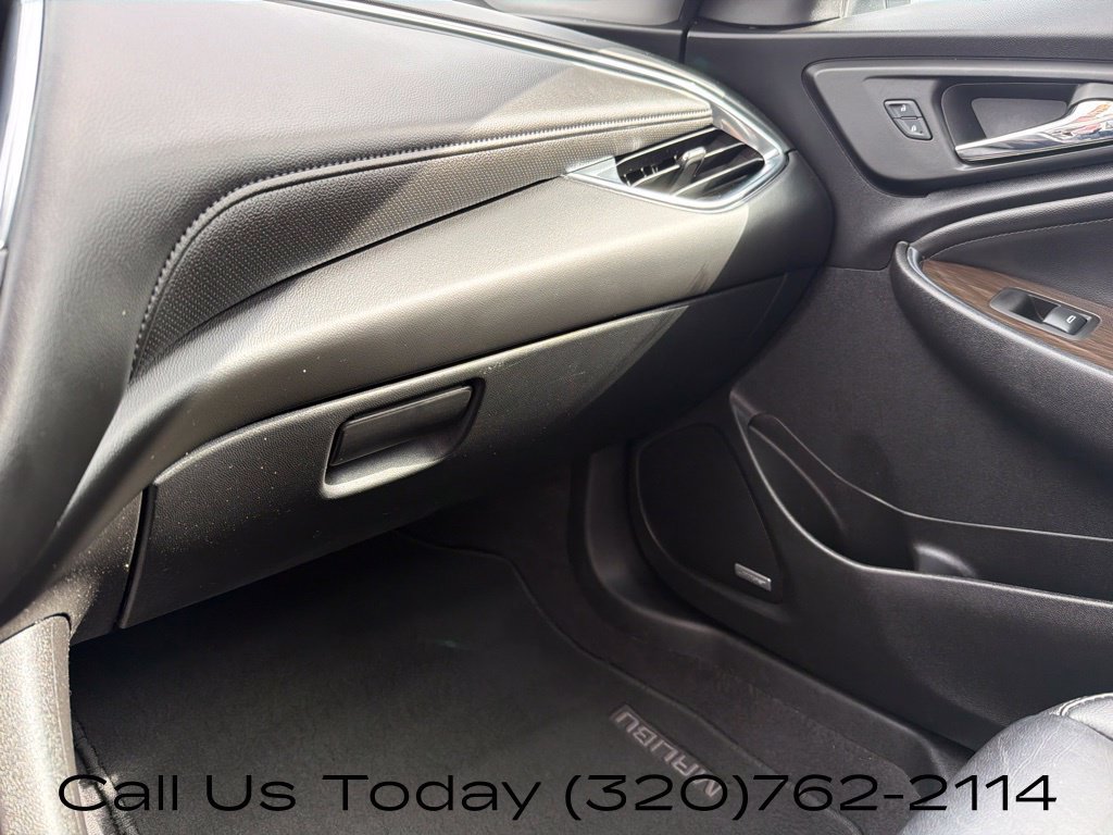 Used 2017 Chevrolet Malibu Premier w/ Premier Sun and Wheel Package FWD image 26