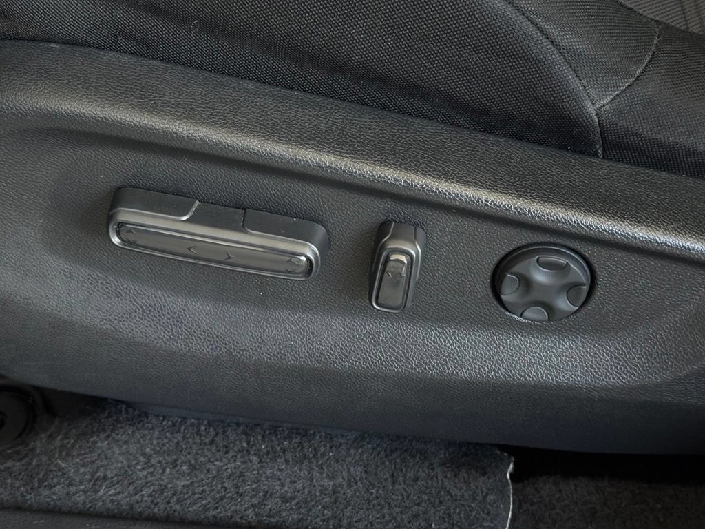 Used 2022 Honda CR-V EX image 28