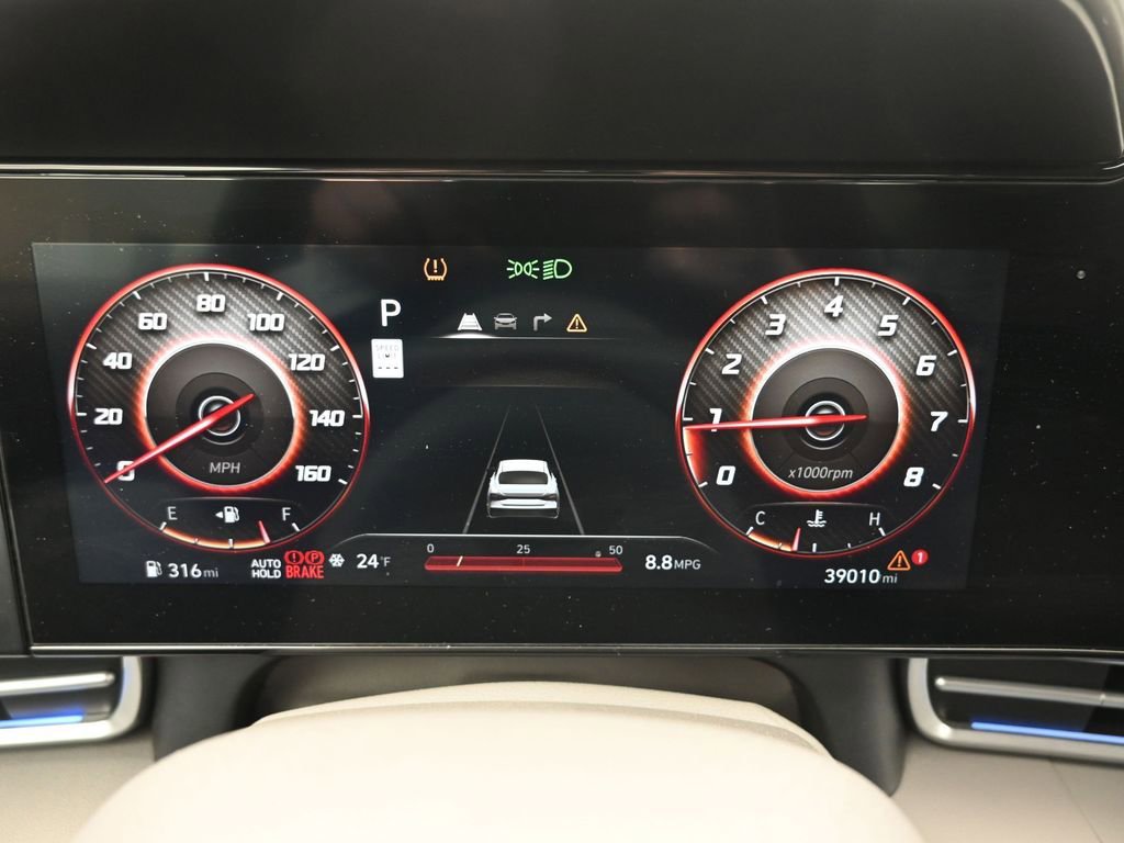 Used 2025 Hyundai Elantra SEL image 36