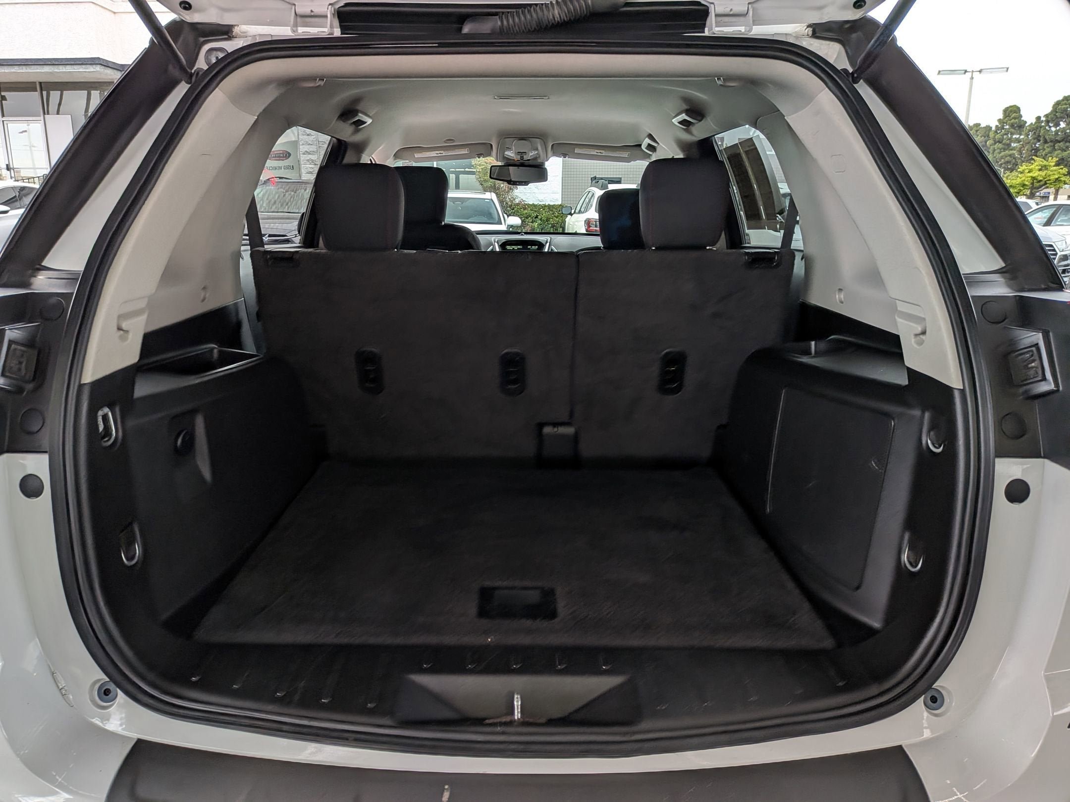 Used 2016 GMC Terrain SLE AWD/4WD image 29