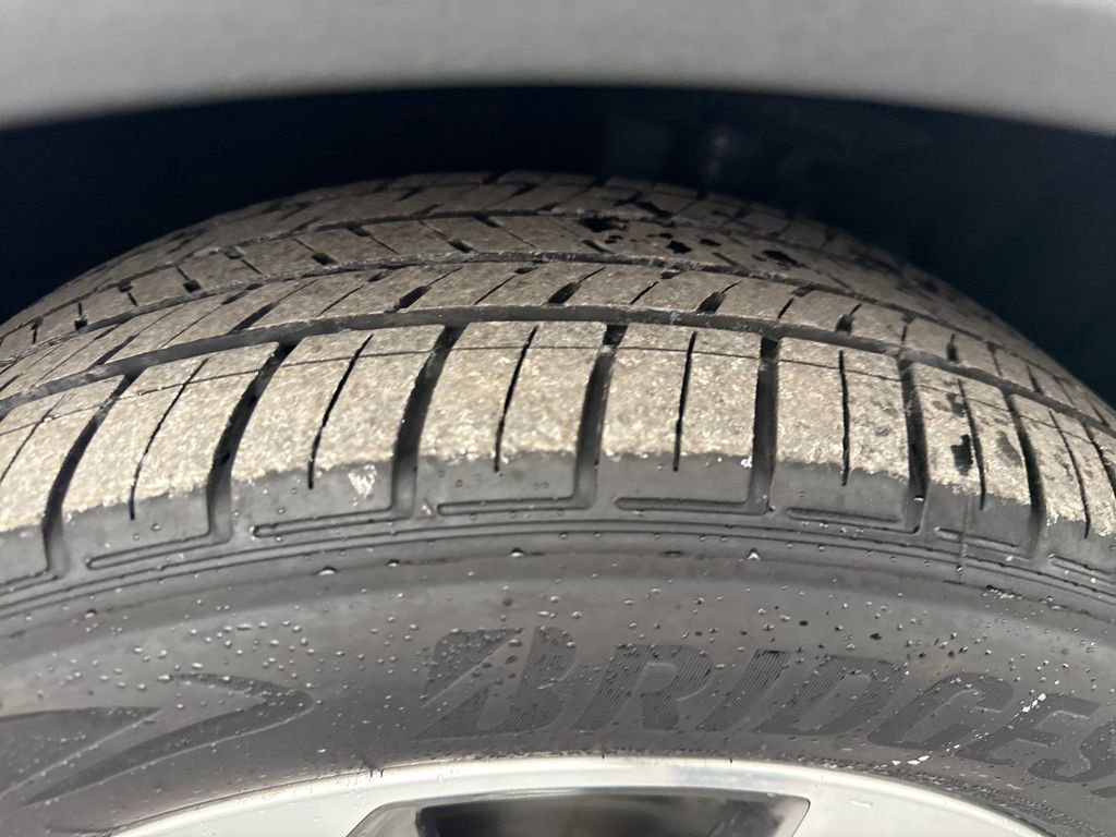 Used 2025 Ford Escape Platinum image 22