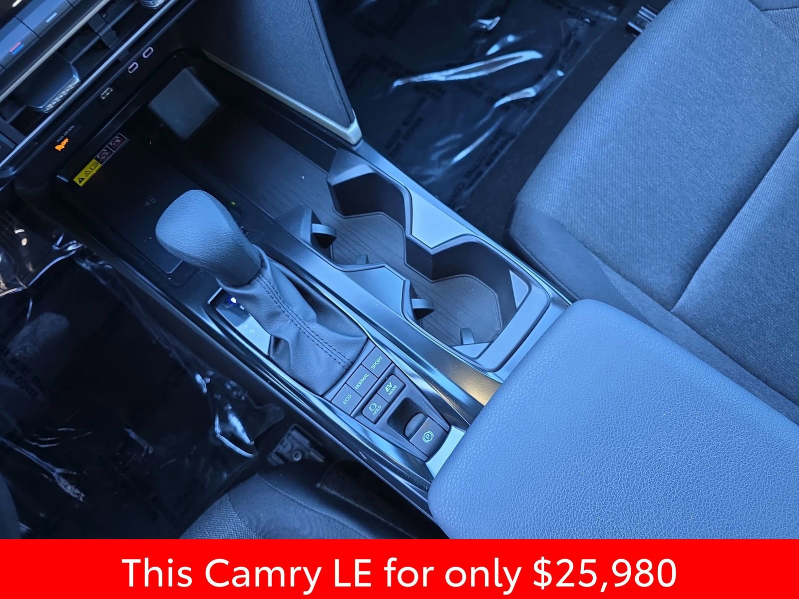 Used 2025 Toyota Camry LE image 32