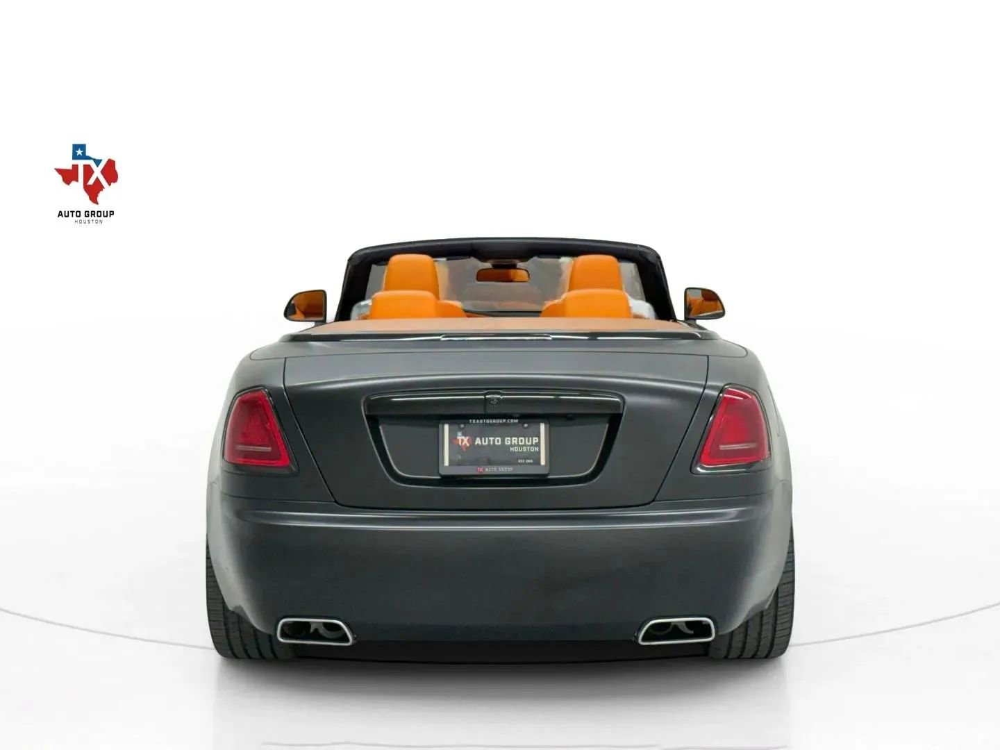 Used 2017 Rolls-Royce Dawn image 6