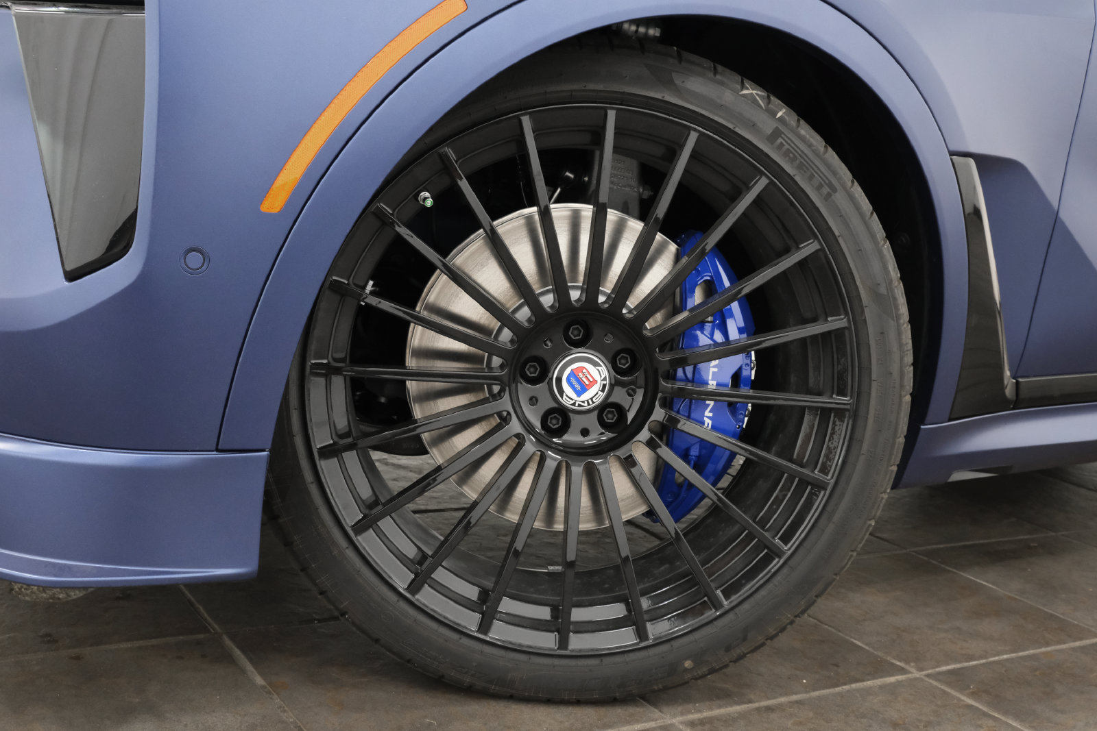 New 2026 BMW ALPINA XB7 AWD/4WD image 2