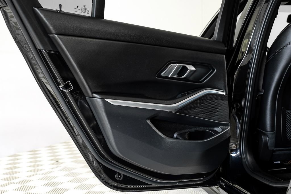 Used 2022 BMW 330e xDrive w/ Driving Assistance Package image 50