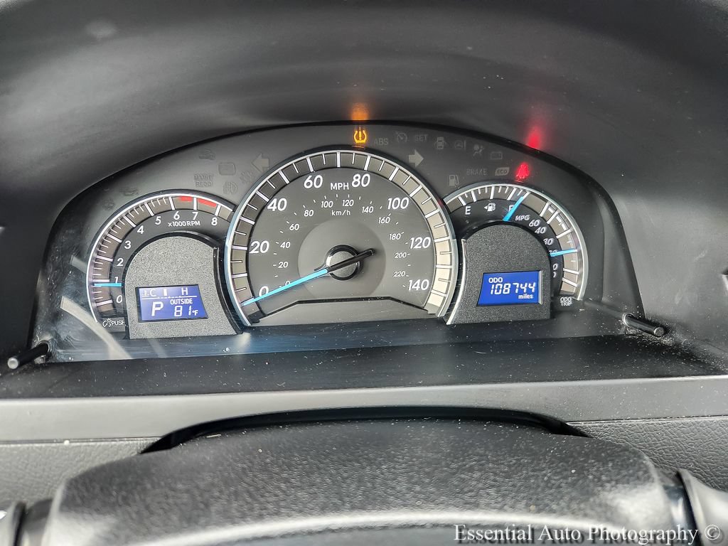 Used 2012 Toyota Camry SE w/ Convenience Pkg FWD image 12