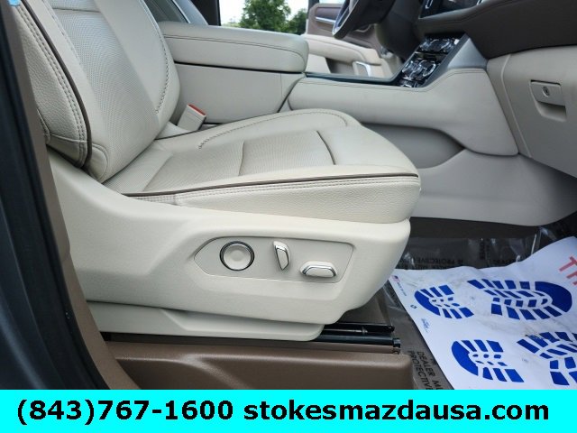 Used 2021 GMC Yukon Denali w/ Denali Premium Package image 34