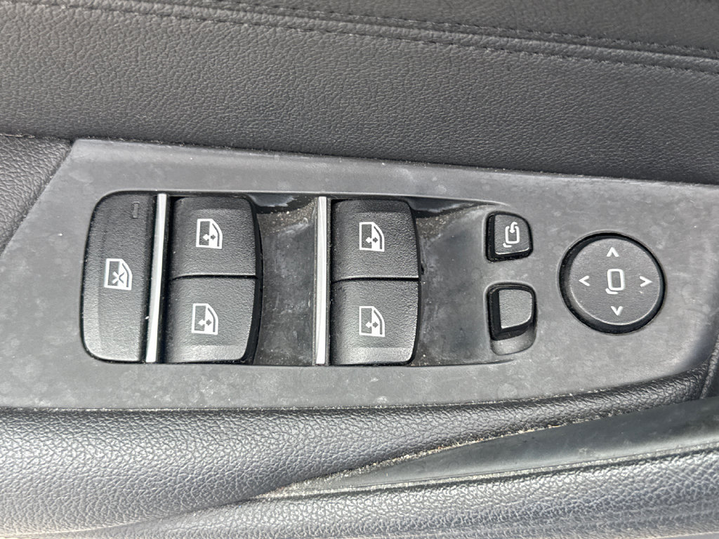 Used 2018 BMW 530e RWD image 14