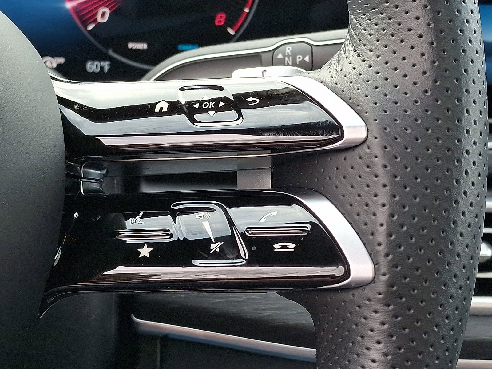 Certified 2025 Mercedes-Benz GLS 450 4MATIC image 23