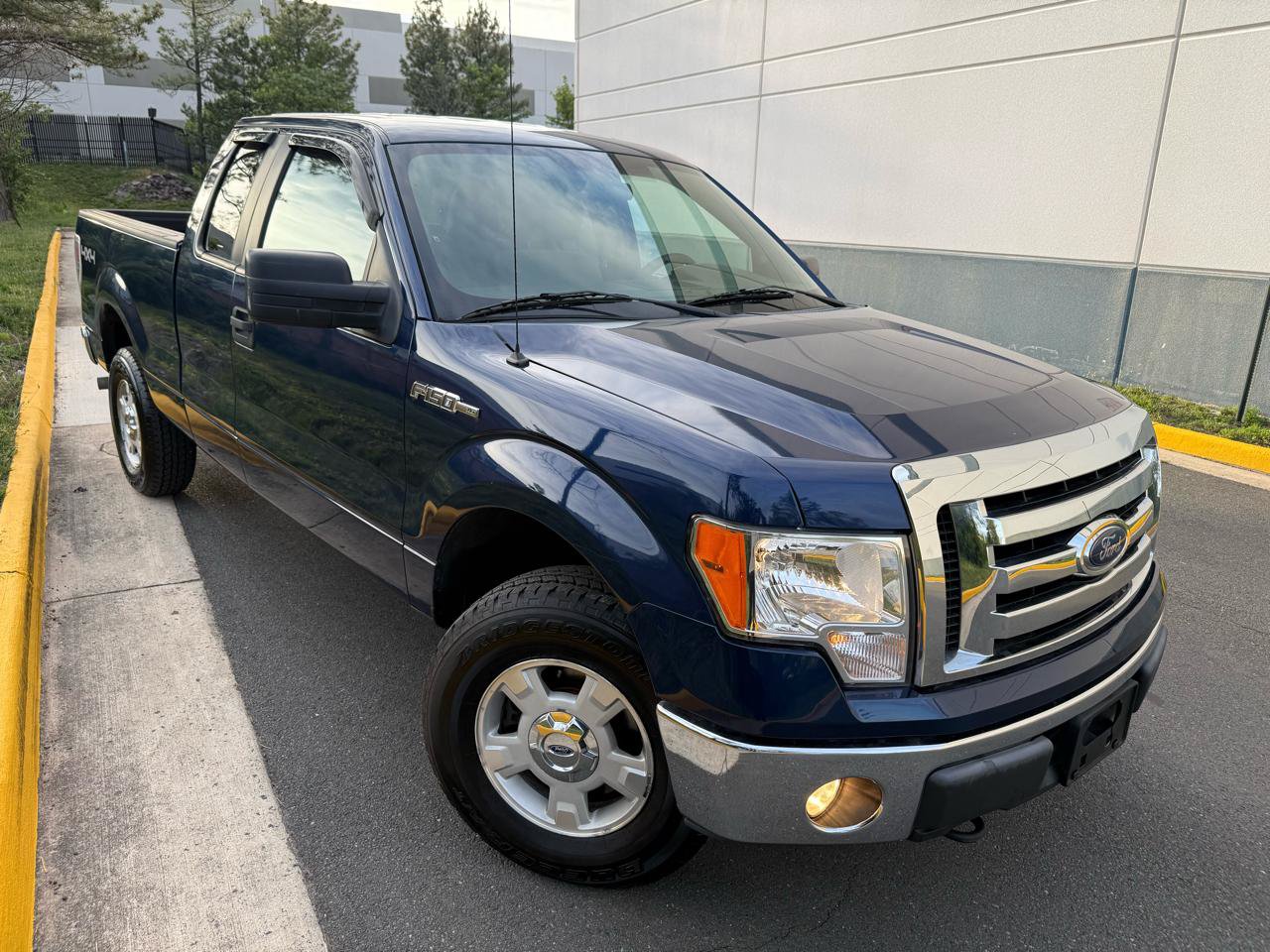 Used 2012 Ford F150 XLT AWD/4WD image 14