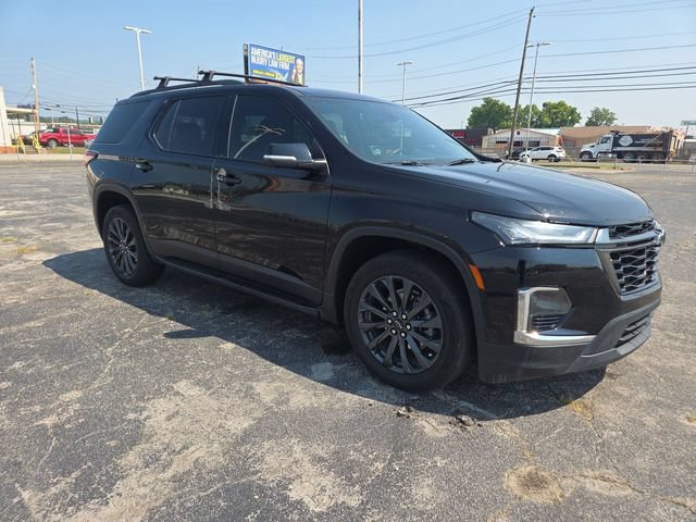 Used 2022 Chevrolet Traverse RS w/ LPO, 'HIT The Road' Package FWD image 2