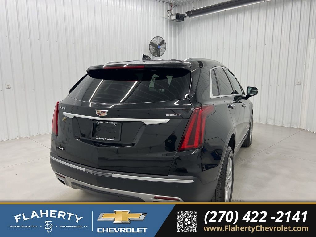 Used 2023 Cadillac XT5 Premium Luxury image 3