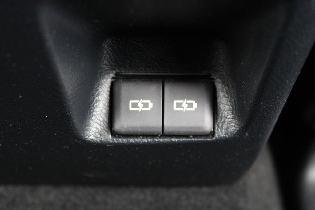 Used 2023 Toyota 4Runner Limited AWD/4WD image 14