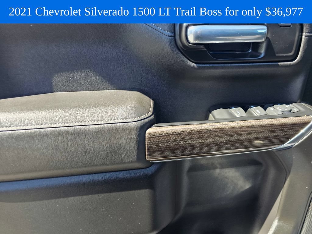 Used 2021 Chevrolet Silverado 1500 LT Trail Boss w/ Convenience Package II AWD/4WD image 21