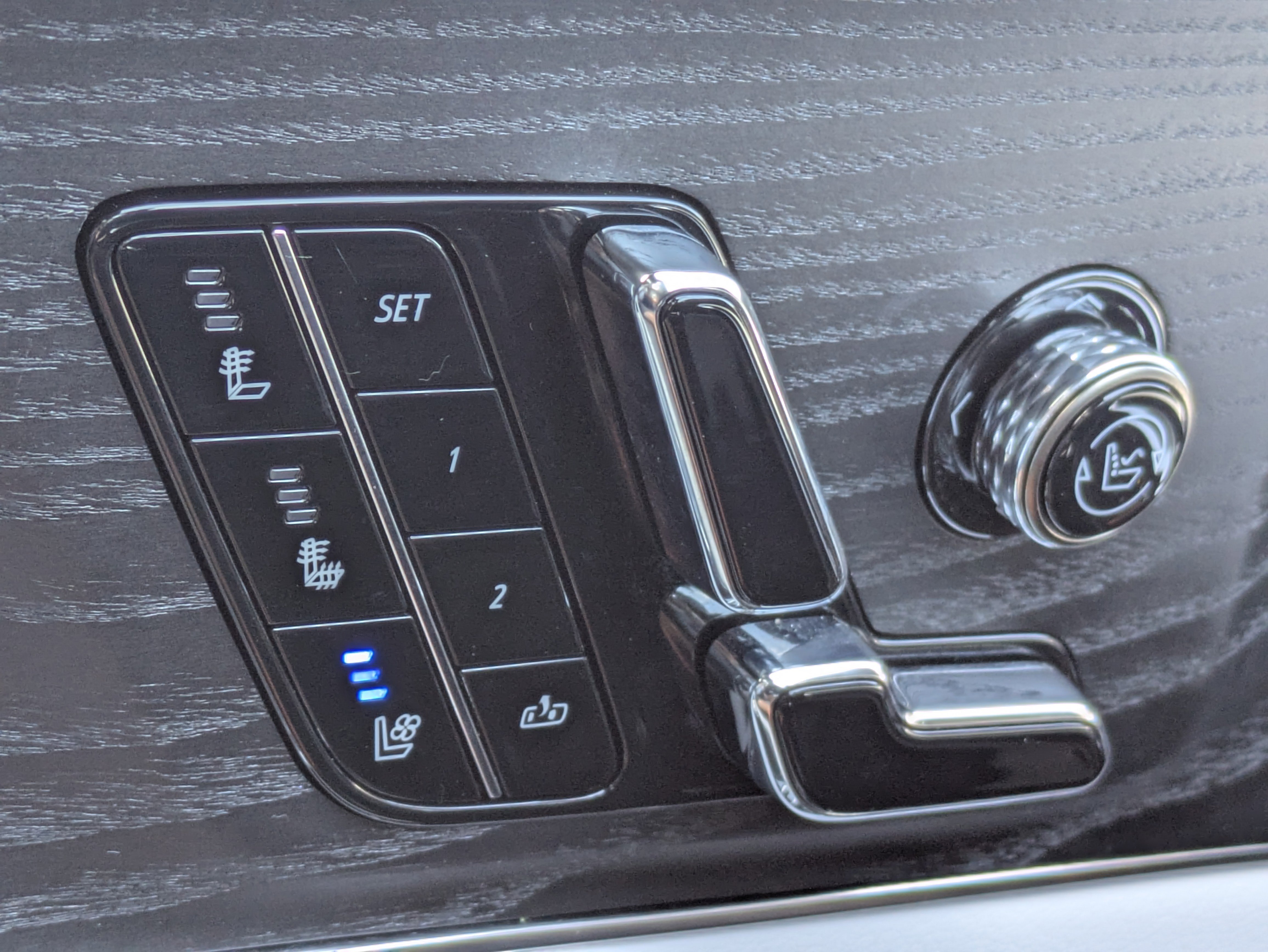 Certified 2023 Cadillac Lyriq 2WD image 22