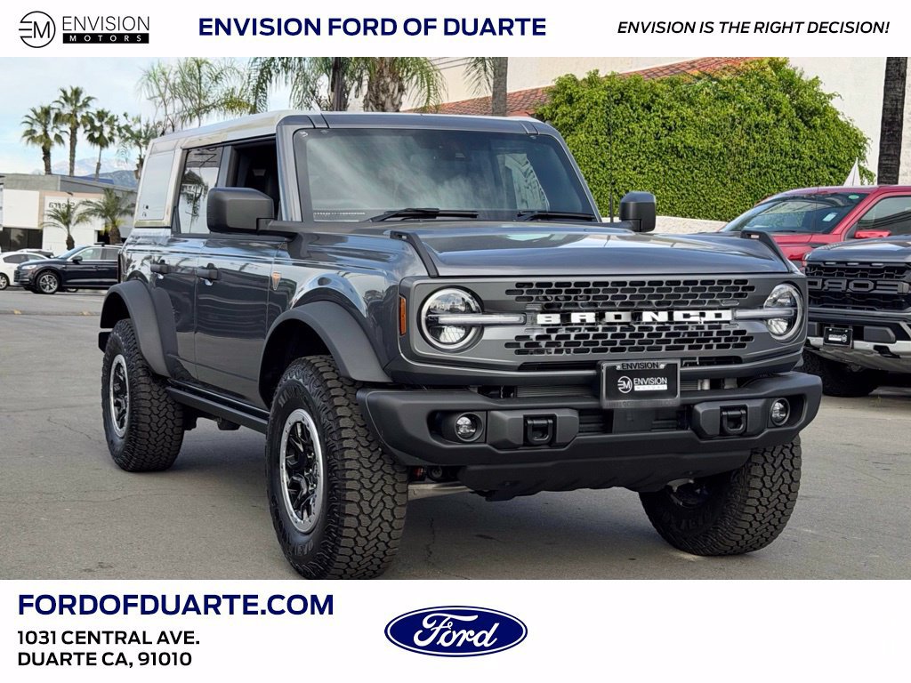 New 2026 Ford Bronco Badlands w/ Sasquatch Package
