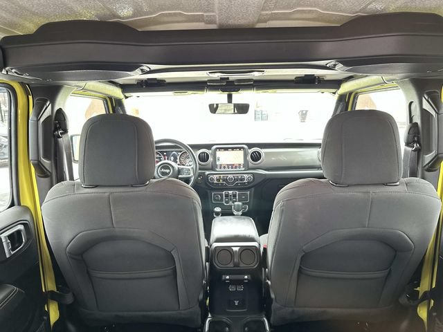 Used 2023 Jeep Wrangler Unlimited Sahara w/ Cold Weather Group AWD/4WD image 18