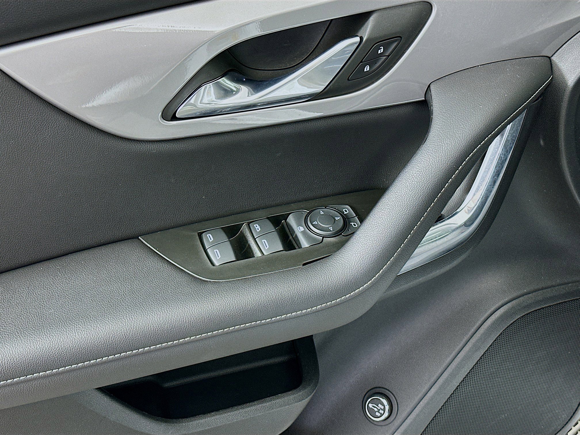 Used 2023 Chevrolet Blazer LT w/ Convenience Package image 15