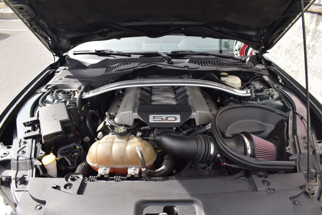 Used 2016 Ford Mustang GT Premium w/ Equipment Group 401A RWD image 26