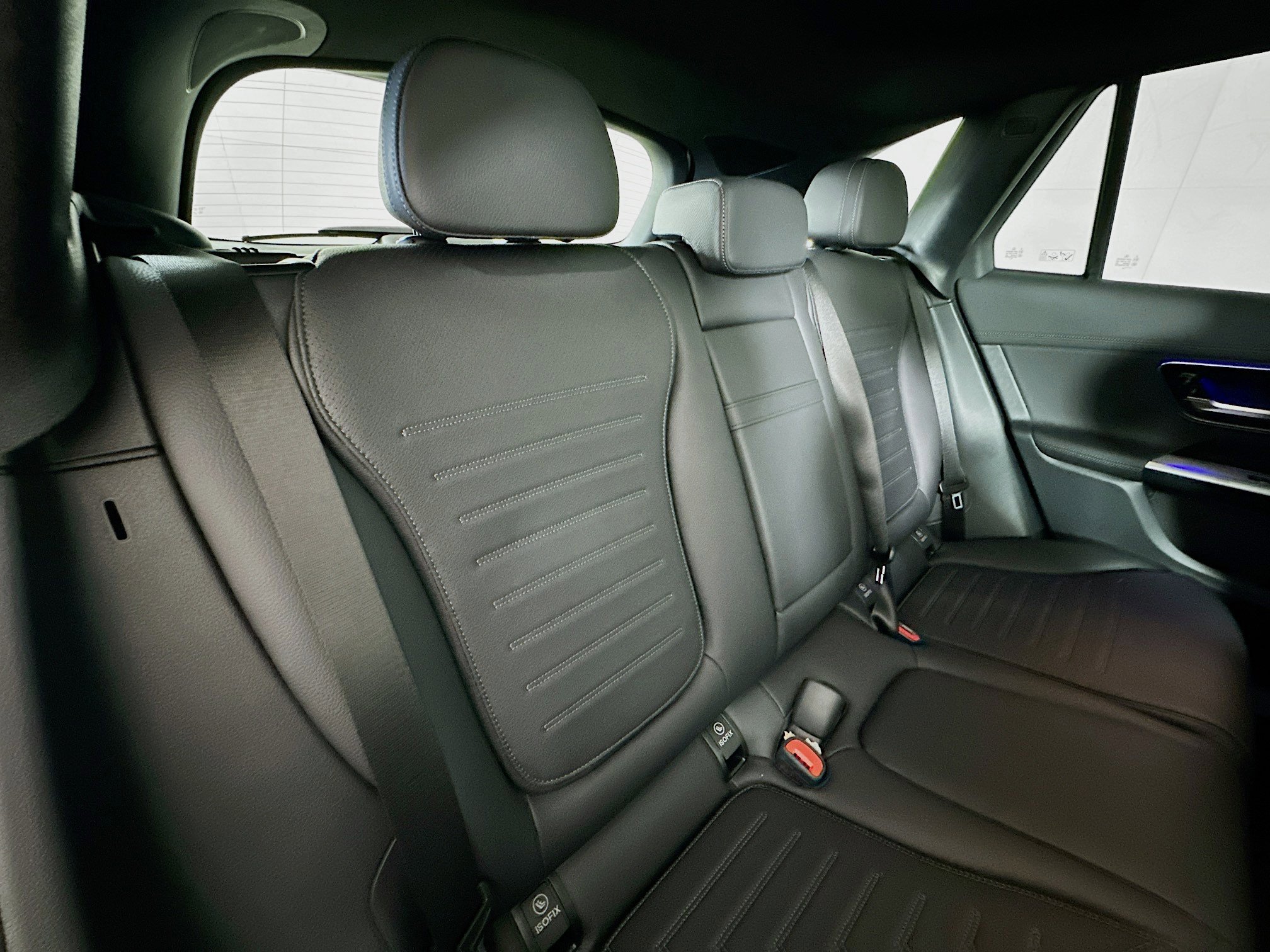 New 2025 Mercedes-Benz GLC 350e 4MATIC image 27