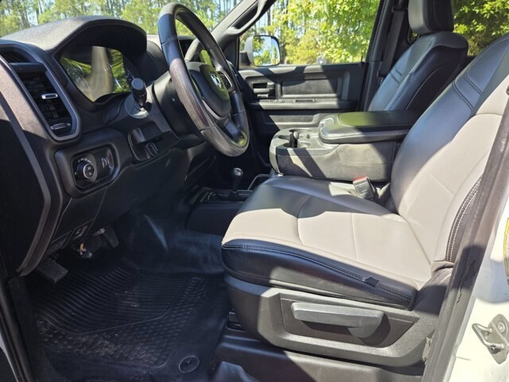 Used 2022 RAM 2500 Tradesman w/ Chrome Appearance Group AWD/4WD image 10