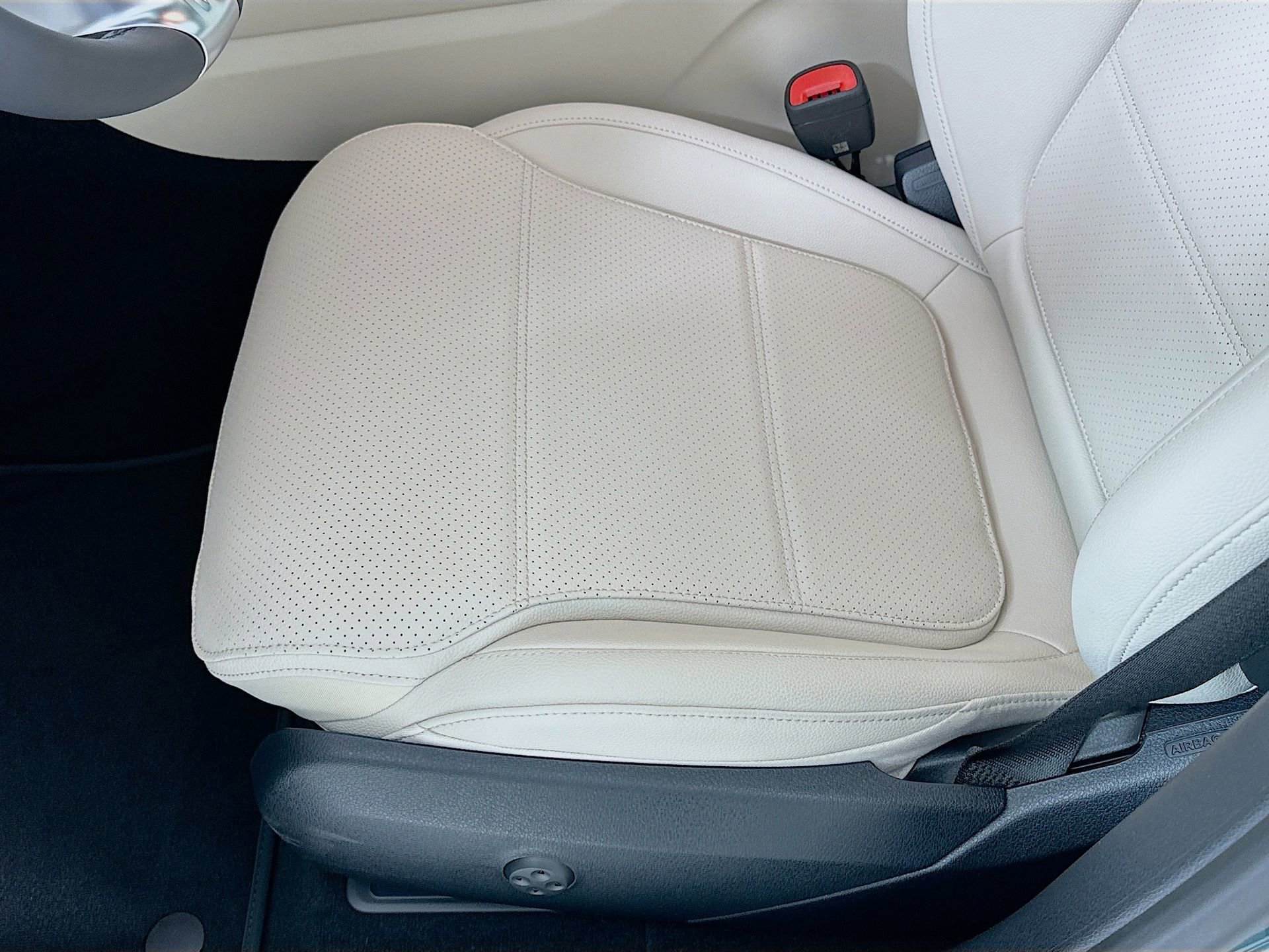 New 2026 Mercedes-Benz GLC 300 image 21