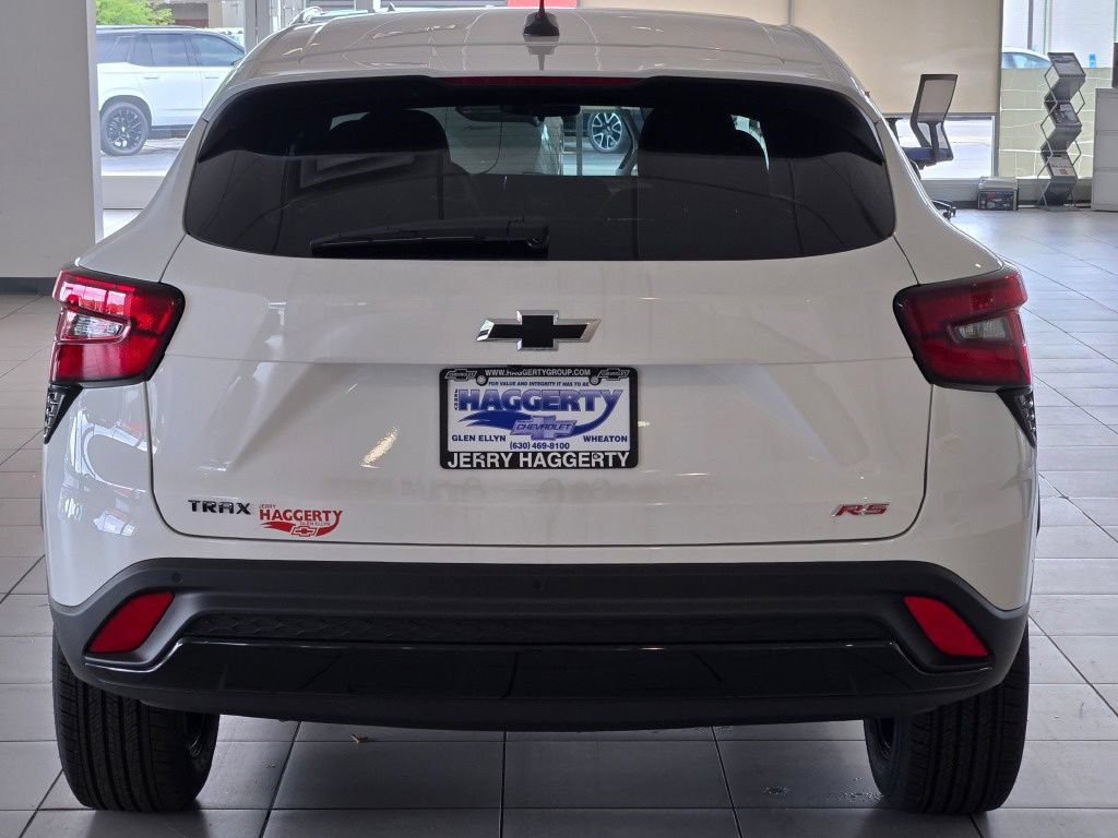 New 2026 Chevrolet Trax RS w/ Driver Confidence Package FWD image 11