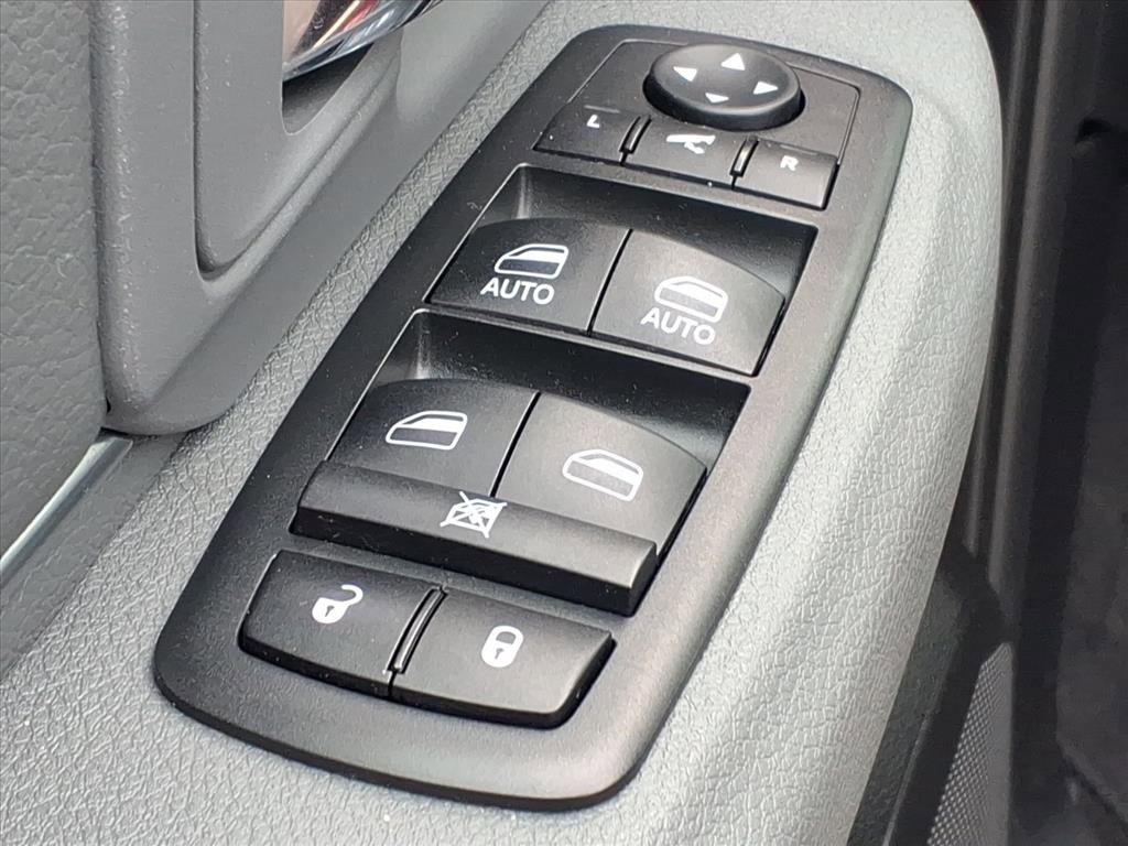 Used 2019 RAM 1500 Classic Warlock w/ Luxury Group image 13