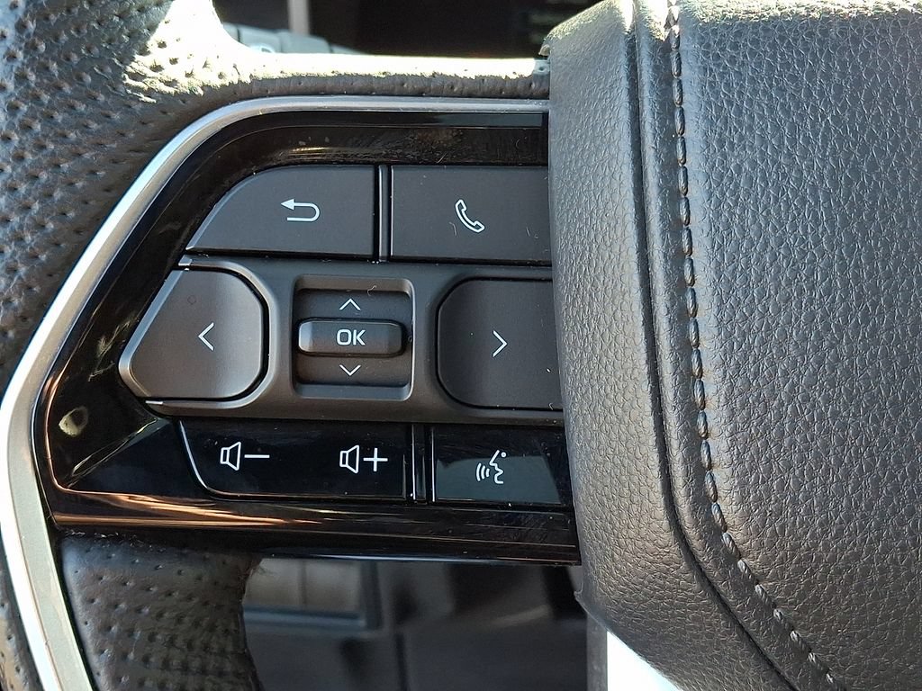 Certified 2023 Toyota Sequoia Platinum AWD/4WD image 28