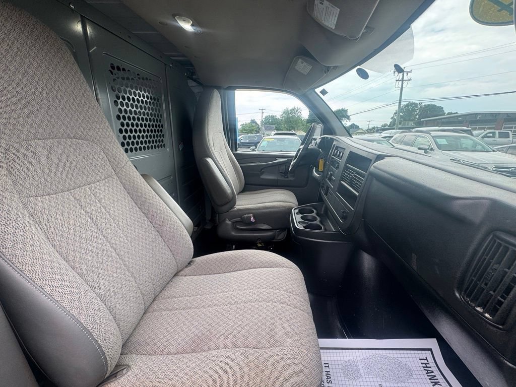 Used 2014 Chevrolet Express 1500 AWD image 22