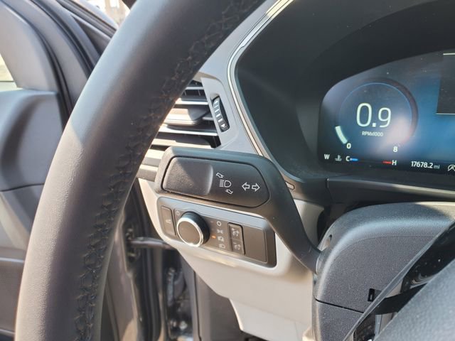 Used 2023 Ford Escape Active w/ Tech Pack #2 AWD/4WD image 16