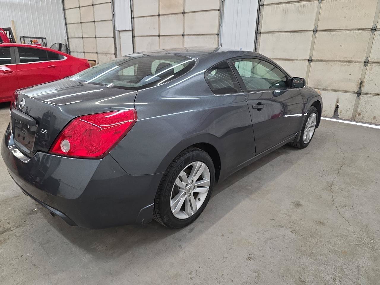 Used 2013 Nissan Altima 2.5 S FWD image 14