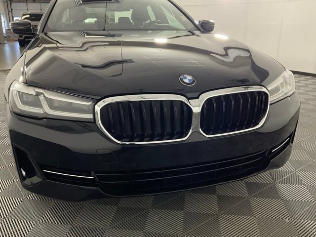 Used 2021 BMW 530e xDrive w/ Premium Package AWD/4WD image 8