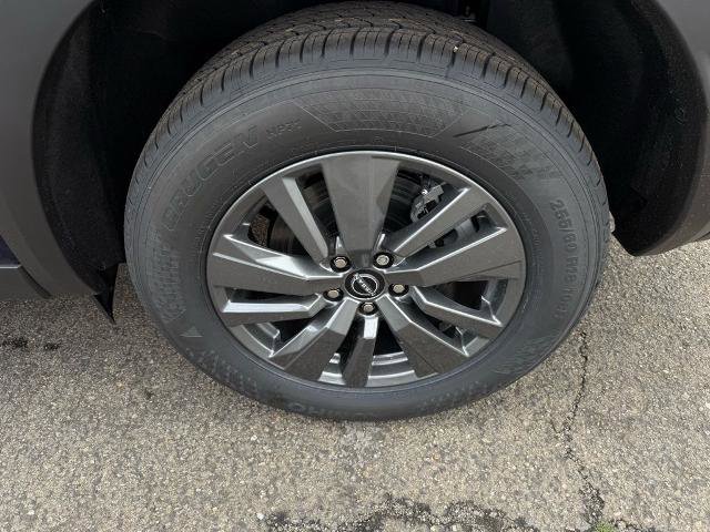 New 2026 Nissan Pathfinder SV image 9