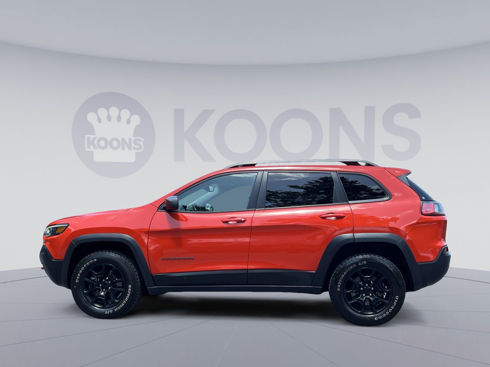Used 2021 Jeep Cherokee Trailhawk w/ Sun, Sound & Nav Group AWD/4WD image 7