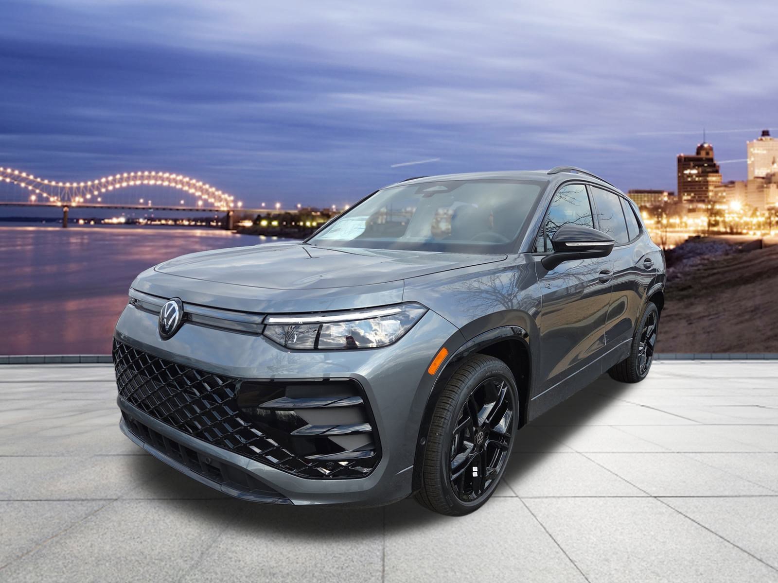 New 2026 Volkswagen Tiguan SE R-Line image 1